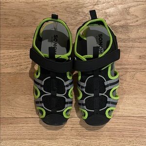 Sonoma Black and Green Water Shoes with Breathable Mesh